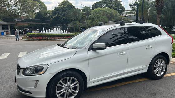 VOLVO XC60 2.0 T5 DYNAMIC FWD TURBO GASOLINA 4P AUTOMÁTICO